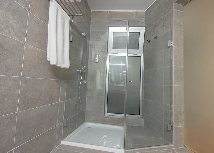 Do Arco Ponta Delgada (Sao Miguel)